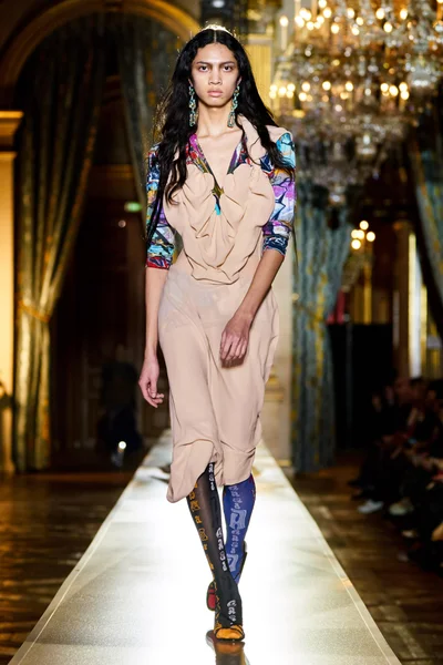 Look 46